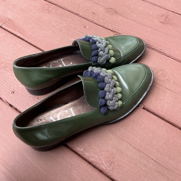 AGL Green Patent Leather Loafers with Fringe Detail - Picture 4 of 6